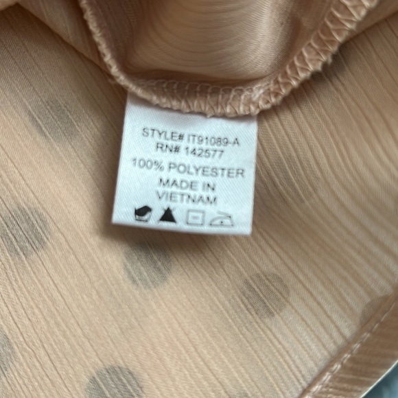 IRIS | Champagne Ruffle Sleeve Textured Sleeveless Blouse - Picture 7 of 7